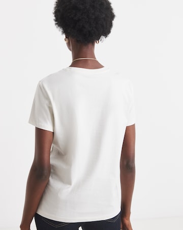Levi's The Perfect Tee Logo Graphic