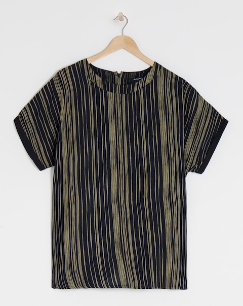 Mono Print Woven Front Longline Curved Hem Top