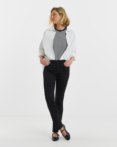 Levi's 314 Shaping Straight Jeans