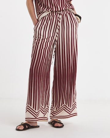 Printed Wide Leg Trouser