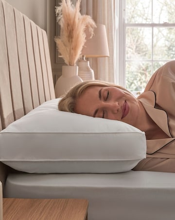Silentnight Hotel Collection Luxe Cotton Box Pillow