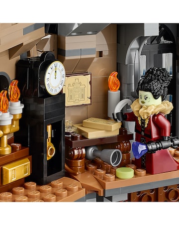 LEGO Haunted House