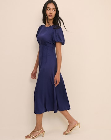 Nobody's Child Petite Quinn Midi Dress