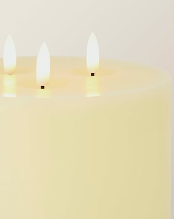ValueLights LED 3 Wick Flickering Candle with Remote Control
