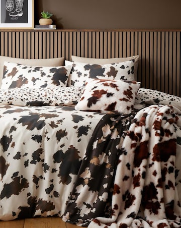 Fusion Cow Print Fleece Throw