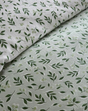 D & D Falling Leaf Duvet Cover Set