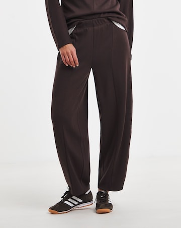 Chocolate Cosy Barrel Leg Jogger