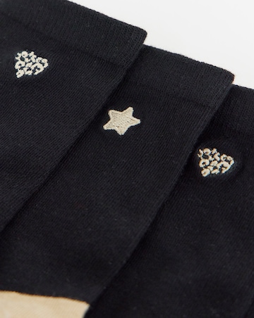 Pretty Secrets (5 Pair Pack) Embroidered Ankle Socks
