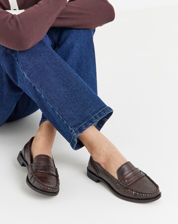 Nala Classic Puckered Loafer - Extra Wide Fit (EEE)