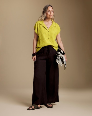 Julipa Broderie Pop Over Top