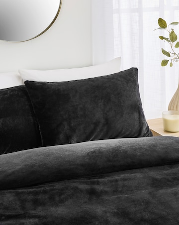 Luxe Faux Fur Duvet Cover Set