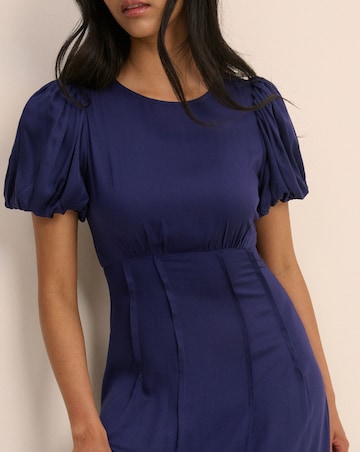 Nobody's Child Petite Quinn Midi Dress