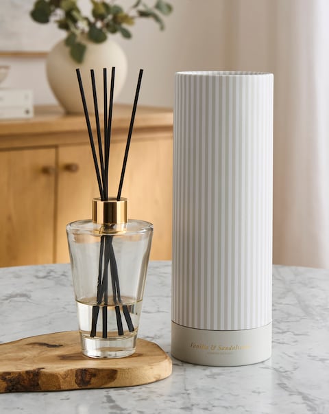 Vanilla & Lavender Glass Reed Diffuser 180ml
