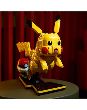 LEGO Pokemon Pikachu and Poke Ball 72152