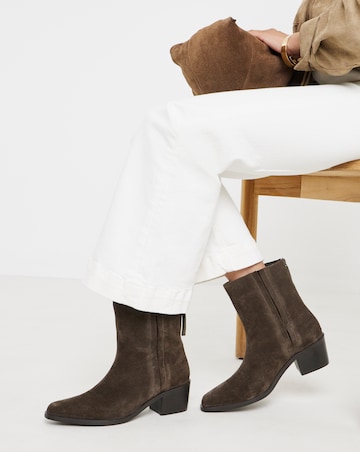 Shaundi Leather Block Heel Ankle Boots - Wide Fit (E)