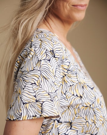 Julipa Pure Cotton V Neck Printed T-Shirt