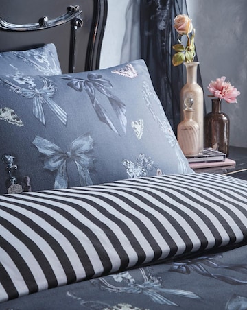 Fusion Bows Noir Duvet Cover Set
