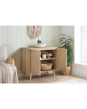 Herringford 2 Door Sideboard