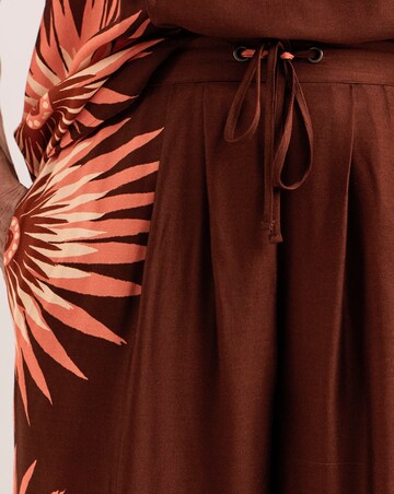 Julipa Petite Printed Tie Waist Co Ord Trouser