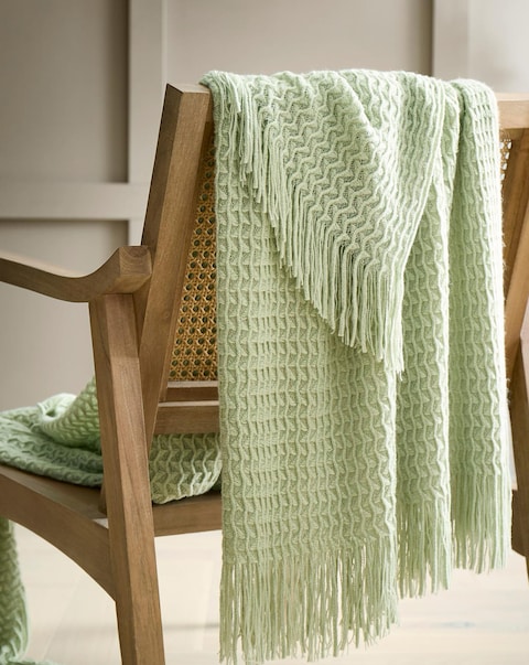 Appletree Textured Knit Throw