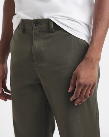 Straight Fit Chino