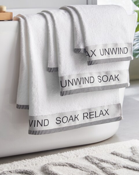 Catherine Lansfield Relax & Unwind 4 Piece Towel Bale