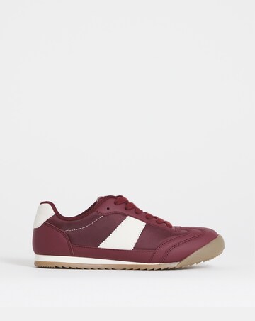 Storm Classic Retro Trainer - Wide Fit (E)