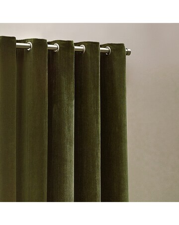 Yard Heavy Chenille Lined Eyelet Curtains