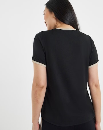 Black Short Sleeve Button Pocket T-Shirt