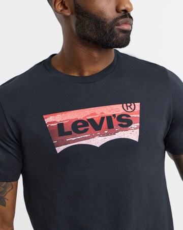 Levi's Short Sleeve Graphic Batwing T-Shirt - Black