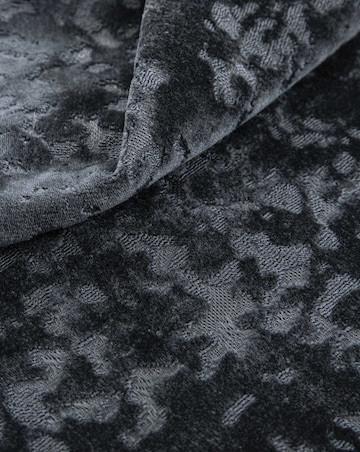 Sundour Richmond Thermal Eyelet Curtains