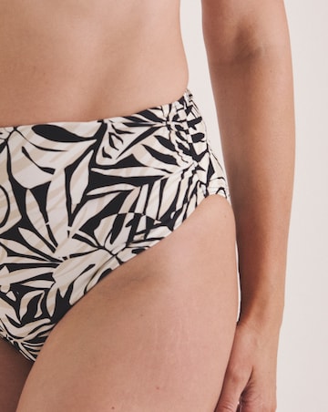 MAGISCULPT Medium Control 2 Pack Classic Bikini Bottoms