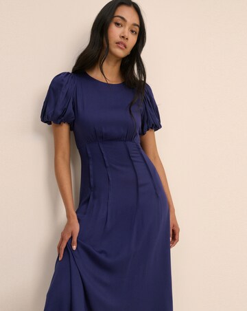 Nobody's Child Petite Quinn Midi Dress