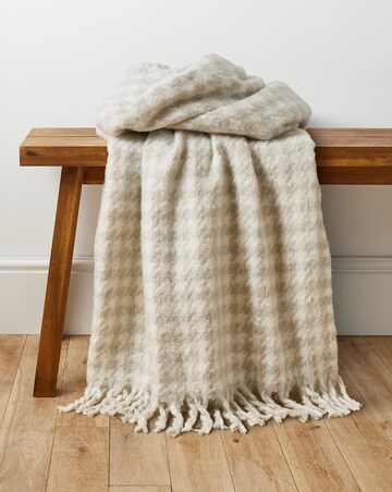 Faux Mohair Houndstooth Throw