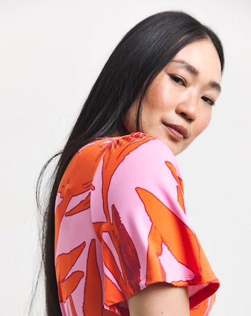 Palm Print Angel Sleeve Longline Top