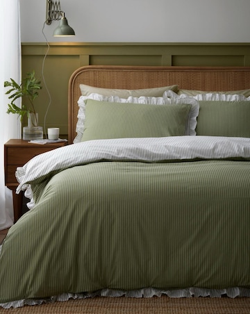 Appletree Frilled Embroidered Bow Stripe Duvet Cover Set