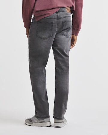 Union Straight Fit Stretch Jean