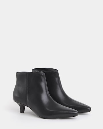 Shayna Pointed Toe Kitten Heel Leather Ankle Boots - Extra Wide Fit (EEE)
