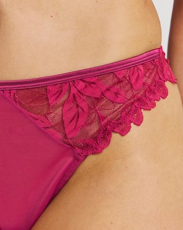 Pretty Secrets Leaf Lace Midi Thong Berry