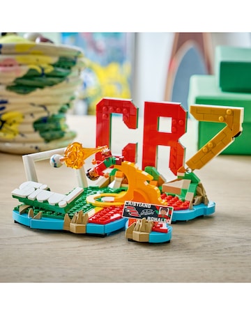 LEGO Editions Cristiano Ronaldo ? Football Highlights 43012