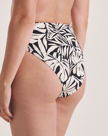 MAGISCULPT Medium Control 2 Pack Classic Bikini Bottoms