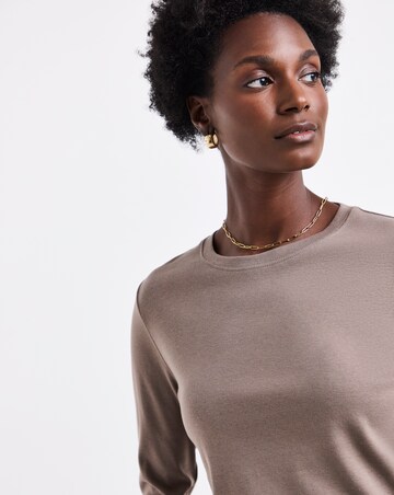 Black, White, Chocolate, Mocha, Blush 5 Pack Crew Neck Long Sleeve T-Shirt