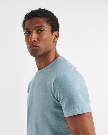 Textured Crew Neck T-Shirt-Blue
