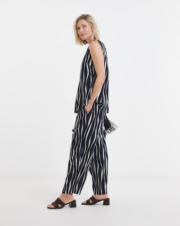 Linen Mix Barrel Trousers