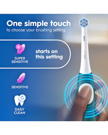 Oral-B iO2 Series Forest Green + Travel Case