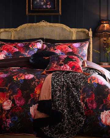 Laurence Llewelyn-Bowen Grande Chintz Filled Cushion