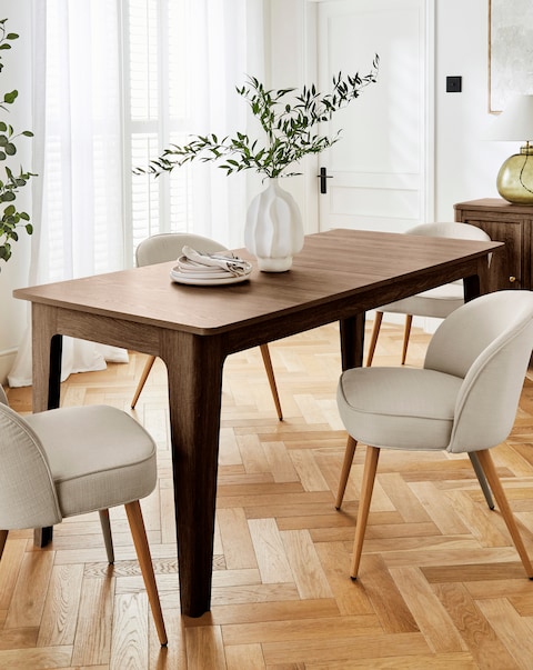 Charlotte 6 Seater Extendable Dining Table