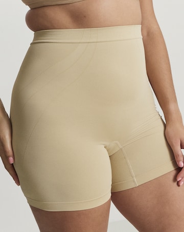 Maidenform Seamless Light Control Shaping Shorts