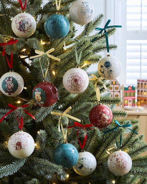 Disney Winnie the Pooh Set of 12 Baubles