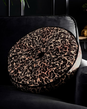 Laurence Llewelyn-Bowen Roxy Round Pleat Round Cushion